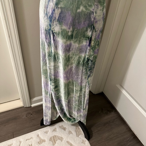 Find Me Now Tie Dye Velvet Dress - Picture 7 of 9